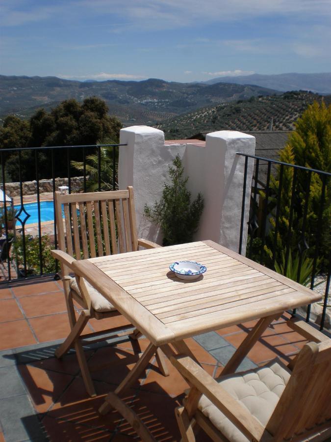 Bed and Breakfast Cortijo La Haza à Iznájar Extérieur photo
