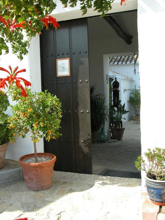 Bed and Breakfast Cortijo La Haza à Iznájar Extérieur photo
