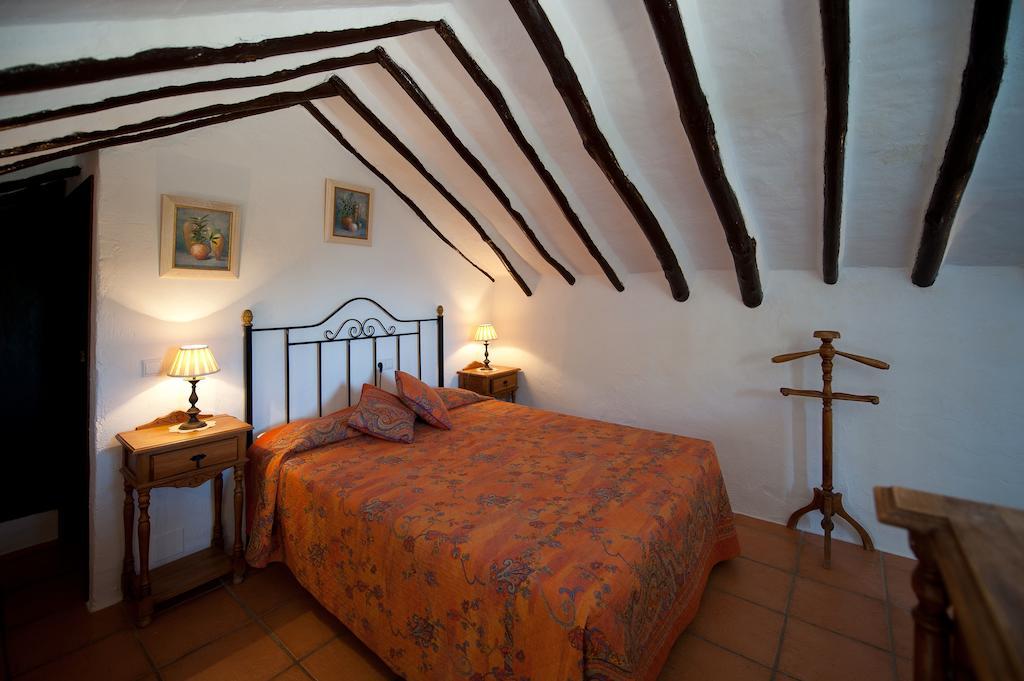 Bed and Breakfast Cortijo La Haza à Iznájar Chambre photo