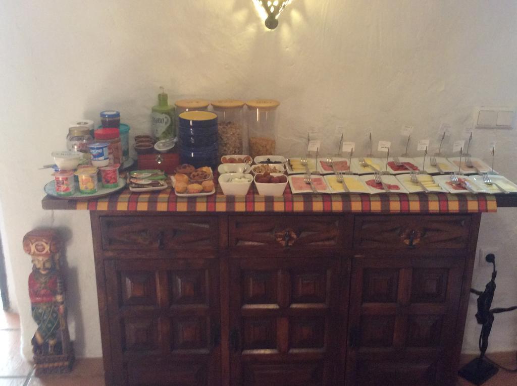 Bed and Breakfast Cortijo La Haza à Iznájar Extérieur photo